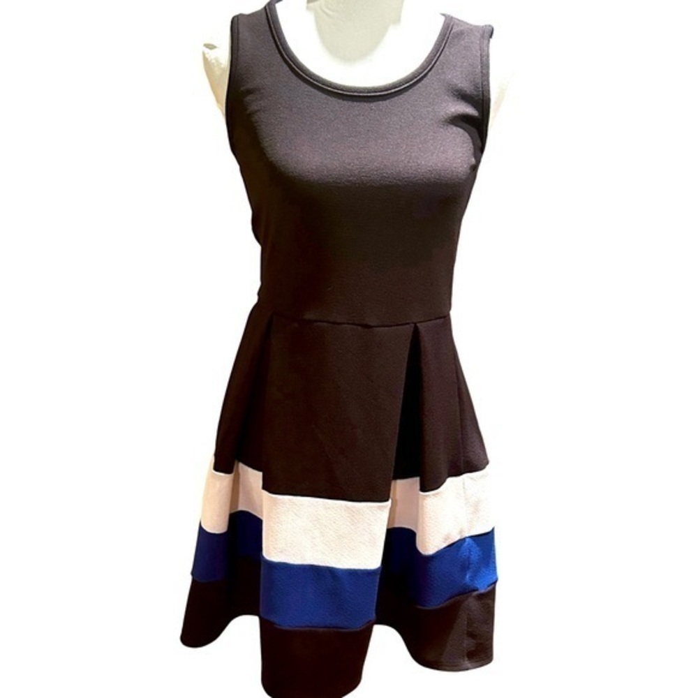 Candy Couture Cocktail dress (very Kate Spade esque. Size Medium 🖤💙🤍 - Picture 1 of 7